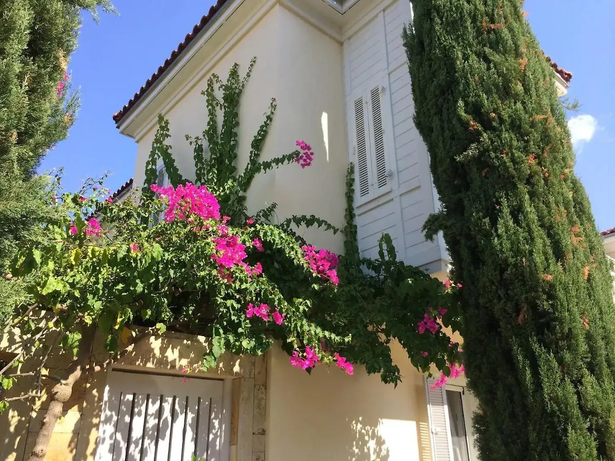 Sea Canal Townhouse Göcek Villa