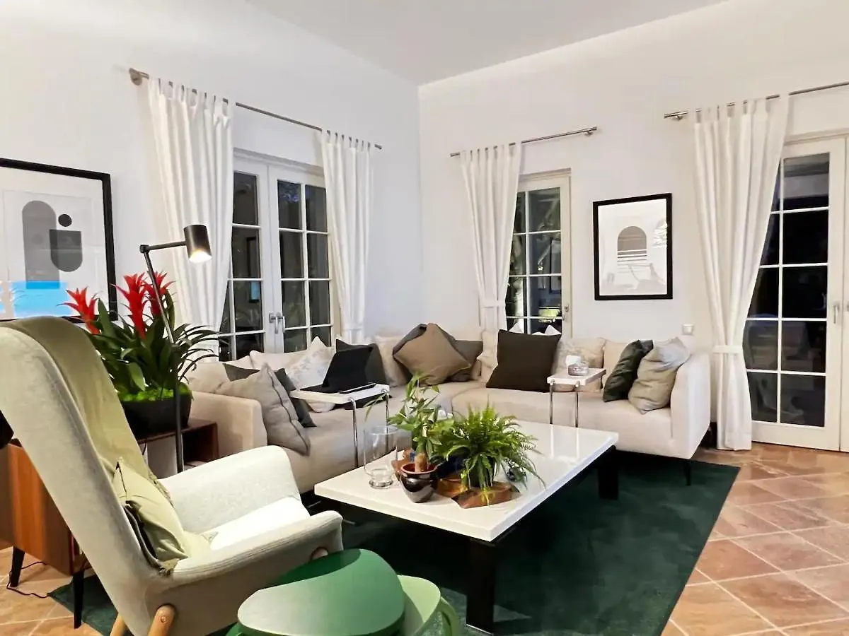 Sea Canal Townhouse غوجيك