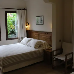 Nirvana Aparthotel